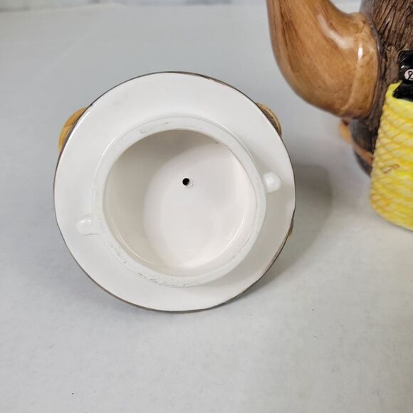 Cardinal General Store Teapot‎ - Picture 9 of 10